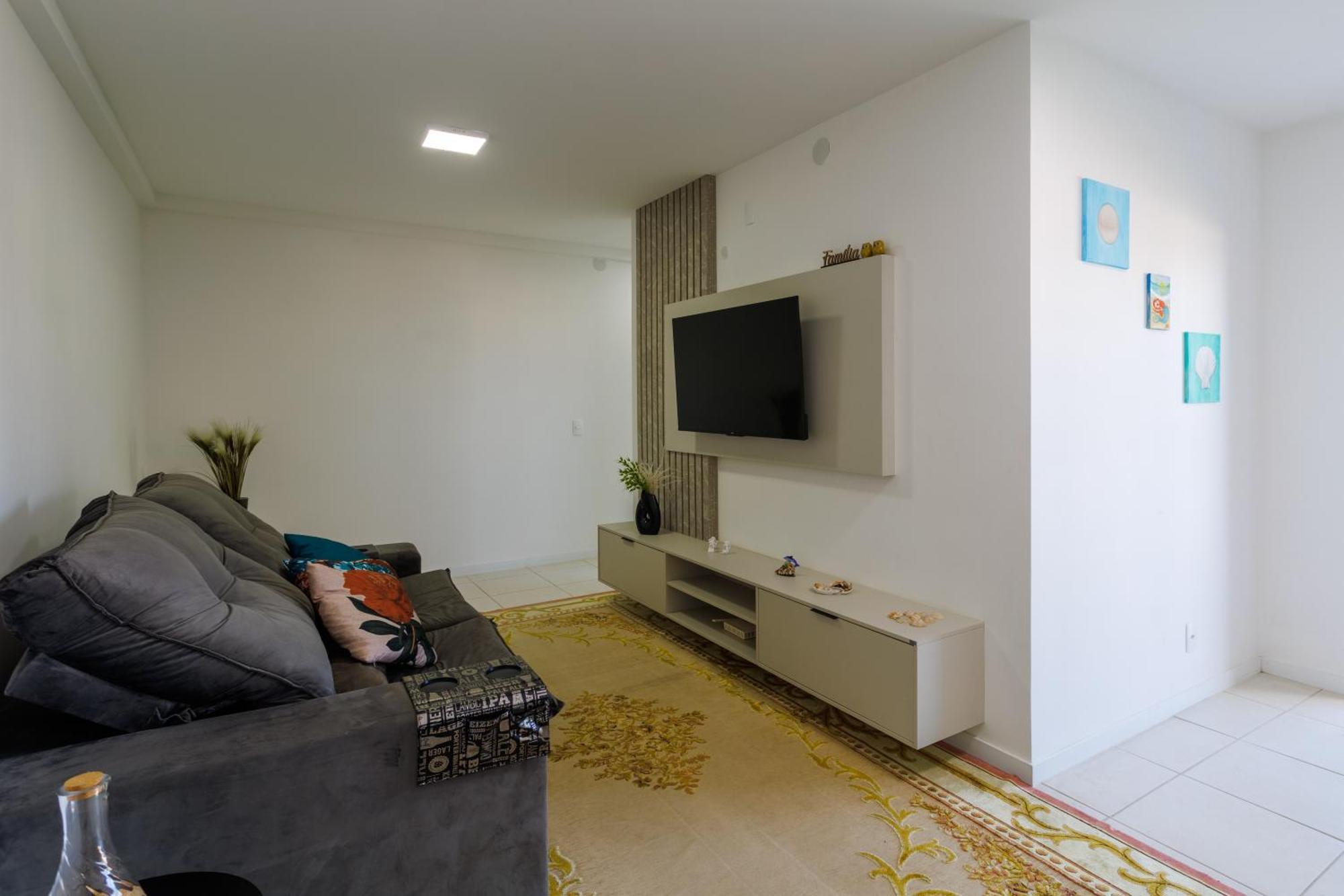 PiçarrasApartamento 150M Da Praia Com Sacada, Wi-Fi Ar Condicionado, Piscina, Portaria 24H, Playground E Vaga De Garagemアパートメント 部屋 写真